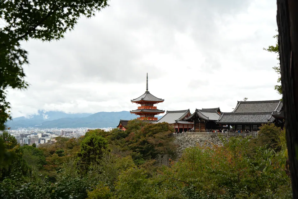 Pagoda and temple hall above the treeline