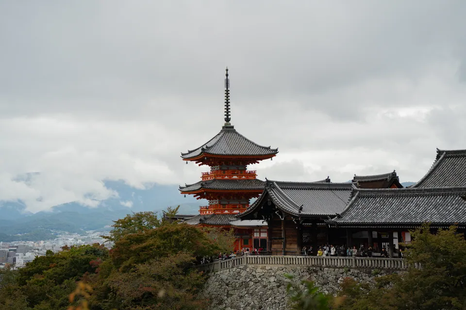 Pagoda and temple hall above the treeline