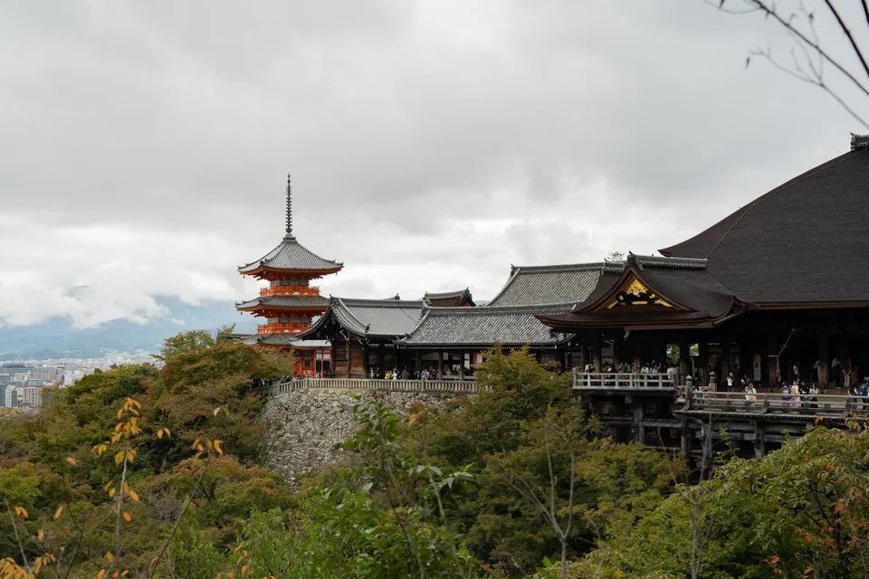 Pagoda and temple hall above the treeline